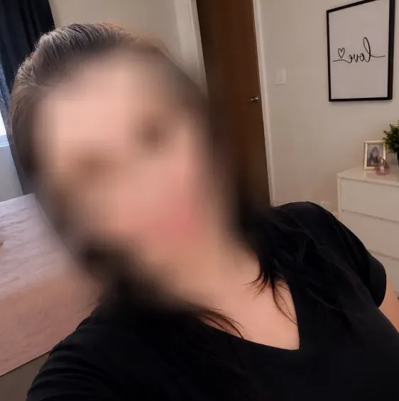 Alena, 37