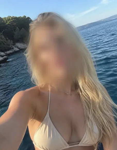 Antonia, 27