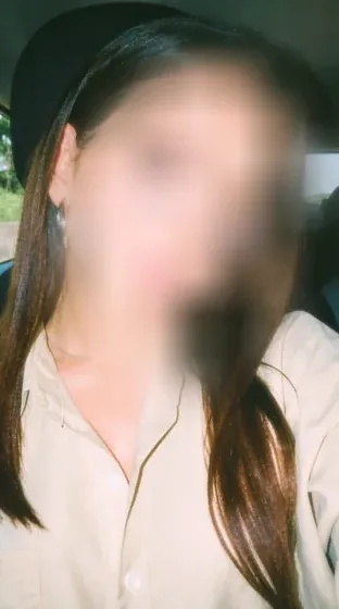 Bianca, 25