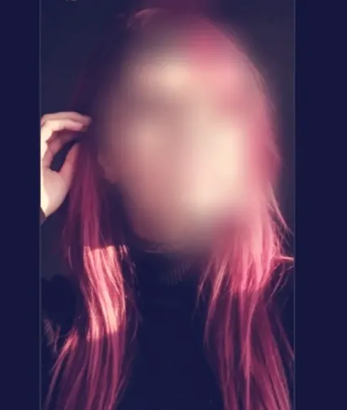 Cara, 39