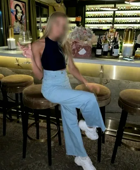 Katrin, 34