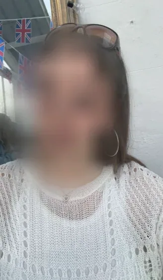 Nele, 26