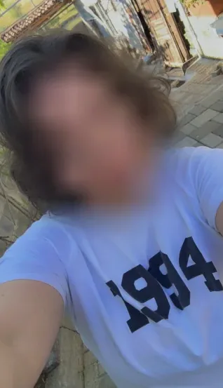 Özlem, 32