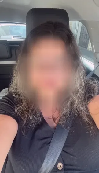 Özlem, 33