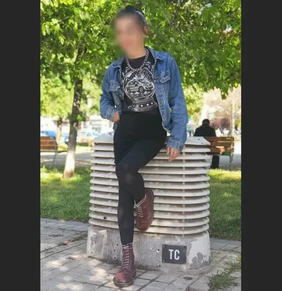 Sarah, 31